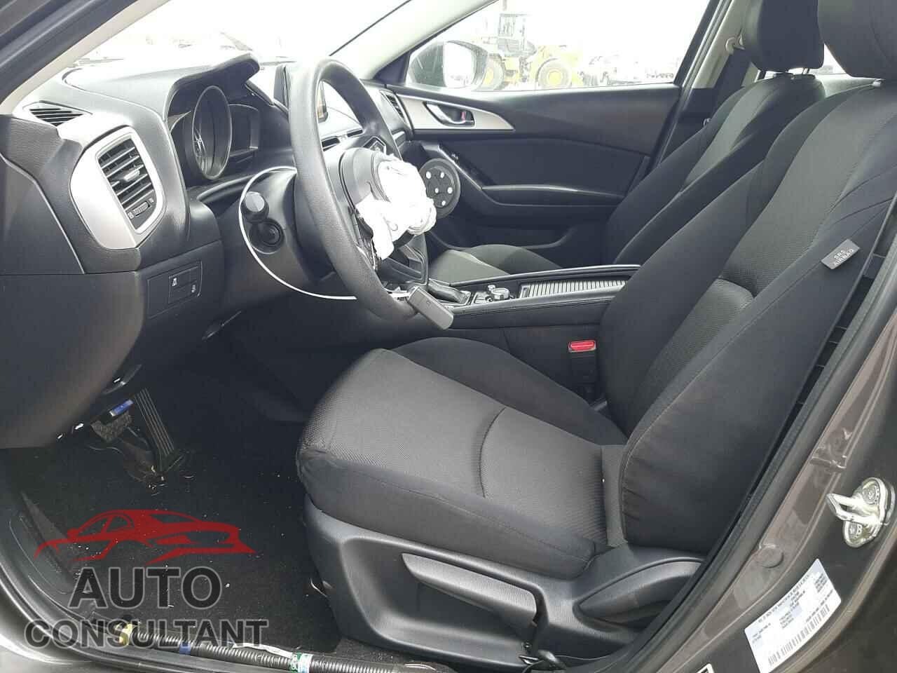 MAZDA 3 2017 - 3MZBN1U77HM138079