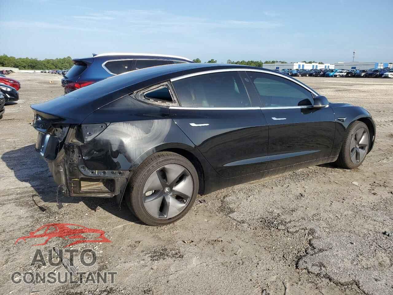 TESLA MODEL 3 2019 - 5YJ3E1EAXKF301613
