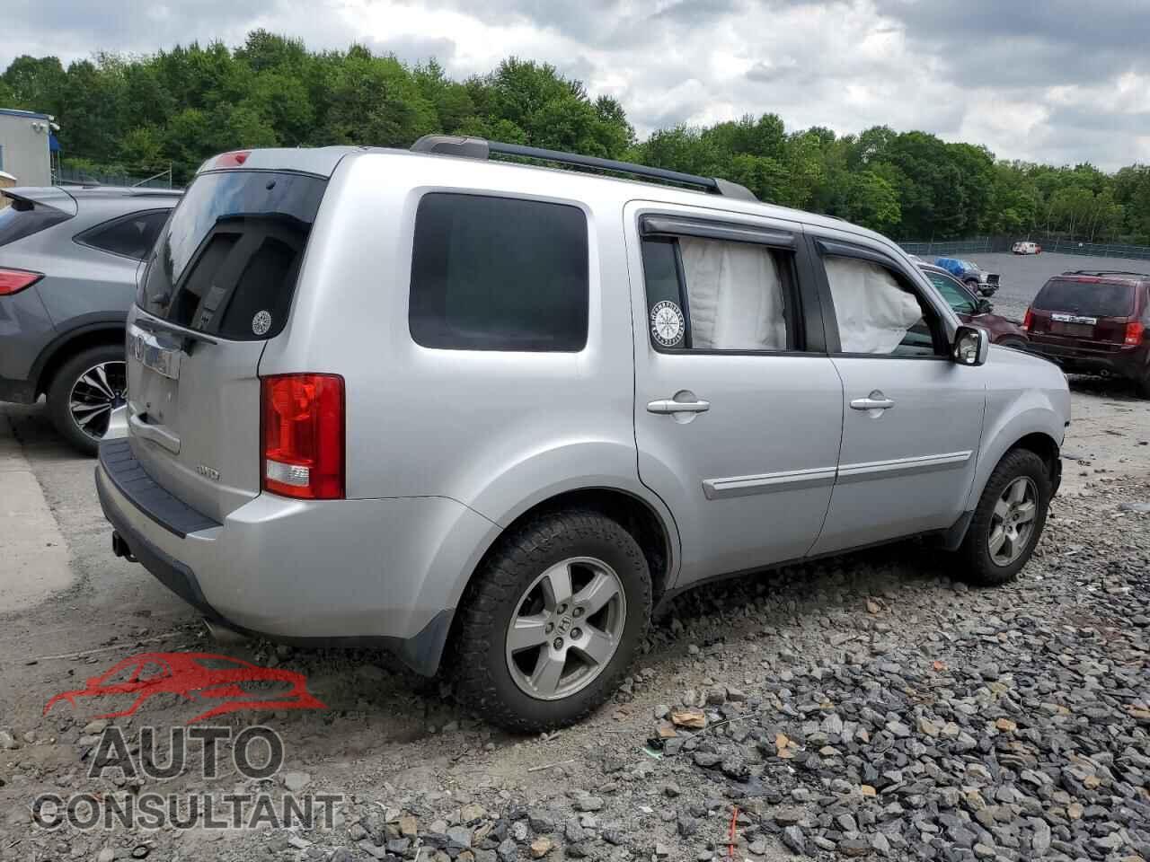 HONDA PILOT 2011 - 5FNYF4H78BB102905