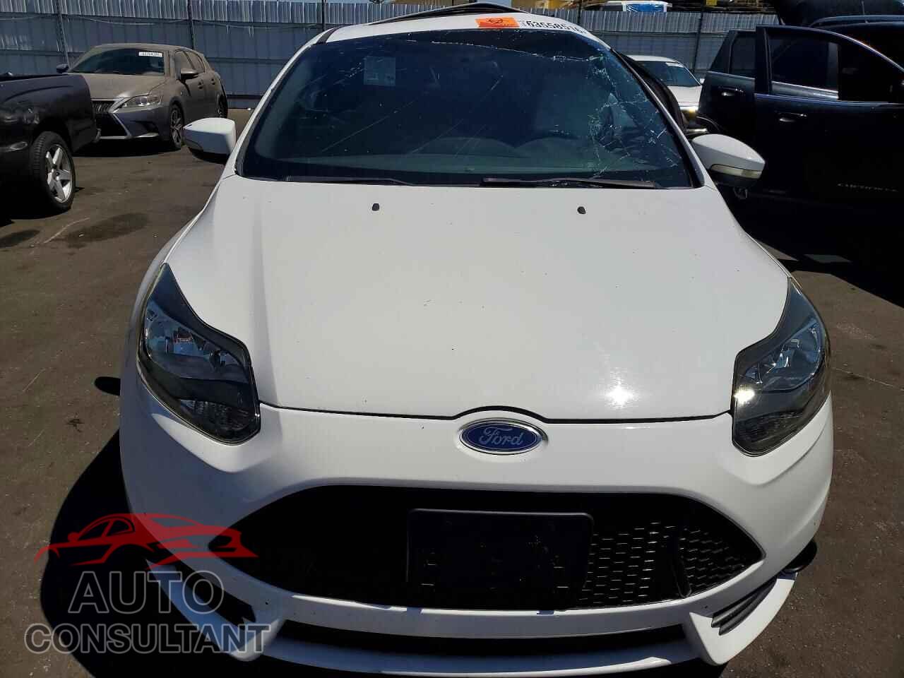 FORD FOCUS 2014 - 1FADP3L96EL300470