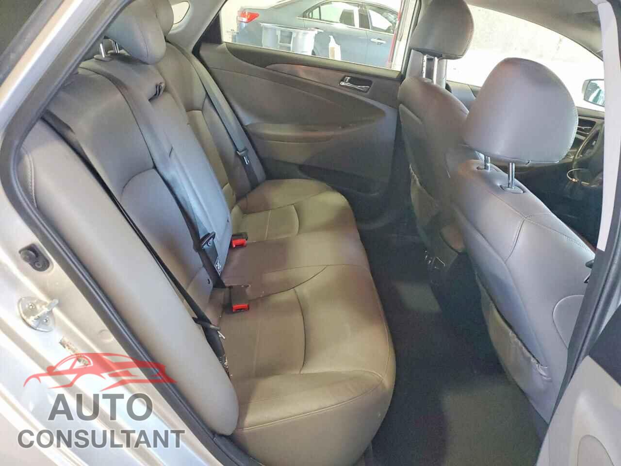 HYUNDAI SONATA 2012 - KMHEC4A4XCA033751