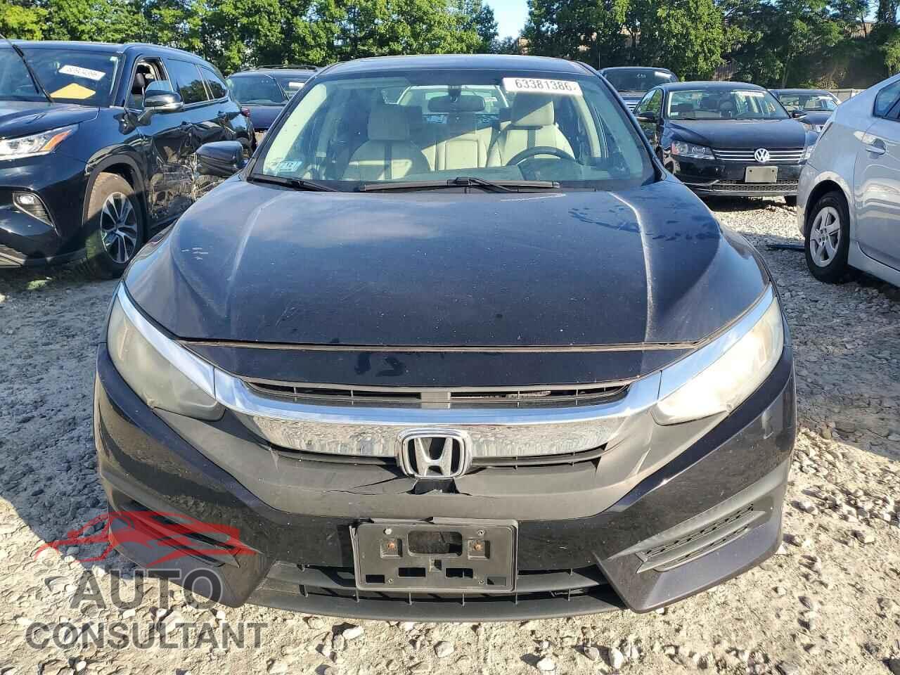 HONDA CIVIC 2018 - 2HGFC2F79JH511111