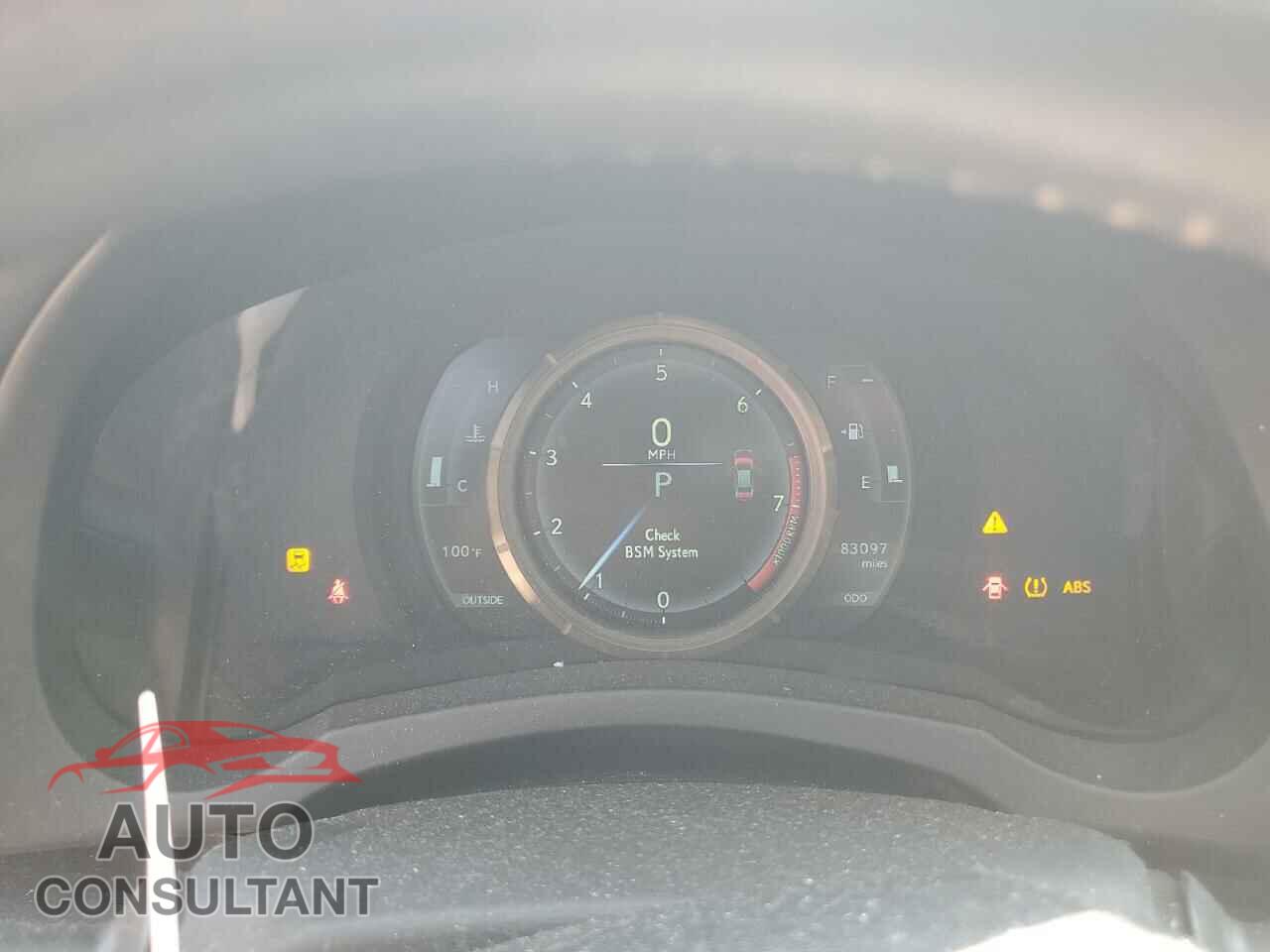 LEXUS IS 2015 - JTHBE1D24F5022718