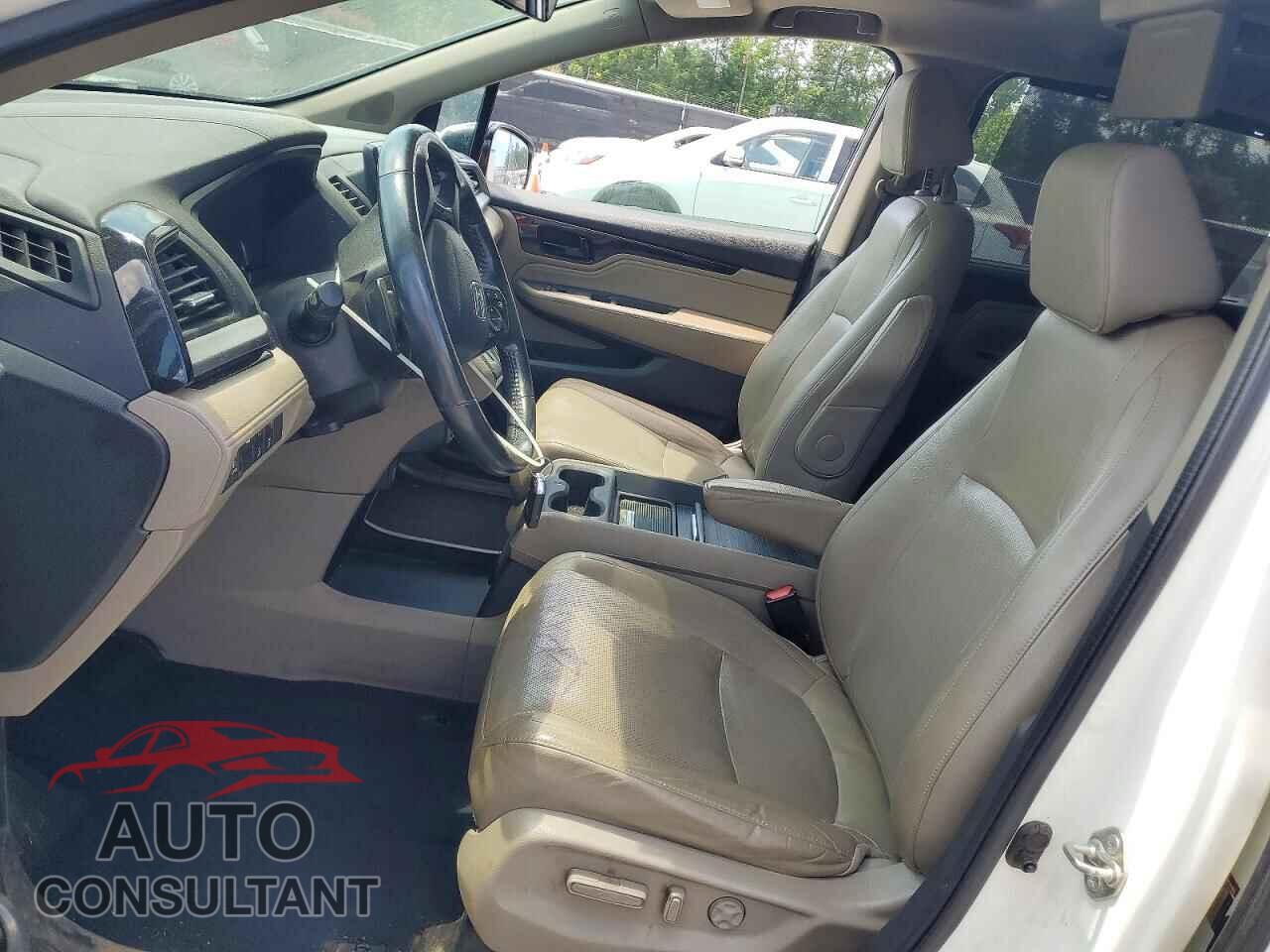 HONDA ODYSSEY 2018 - 5FNRL6H96JB089967