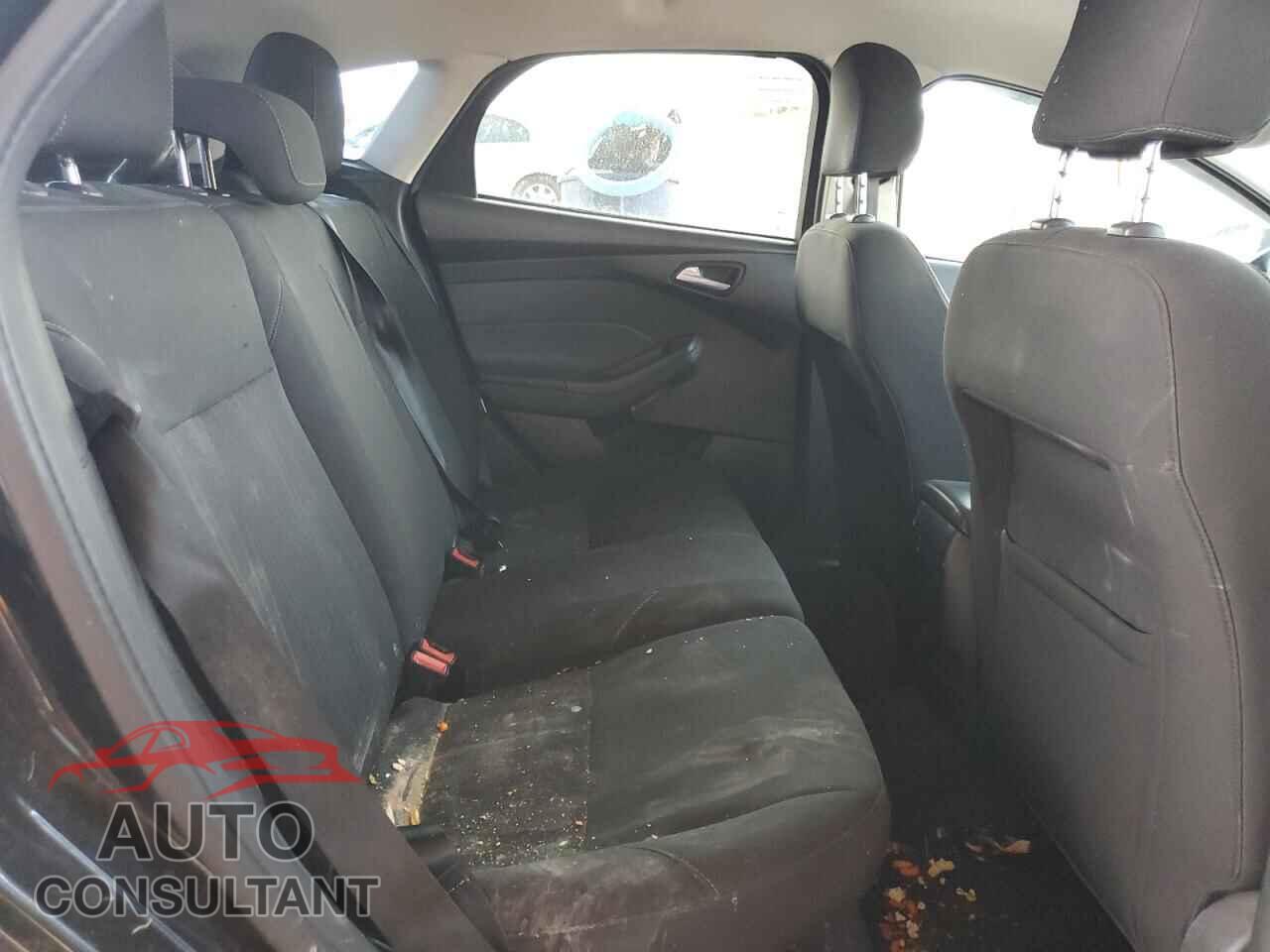 FORD FOCUS 2015 - 1FADP3K29FL311890