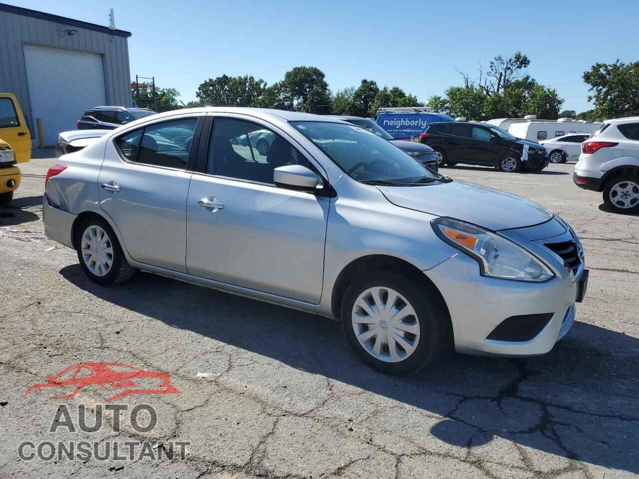 NISSAN VERSA 2018 - 3N1CN7AP1JL802471