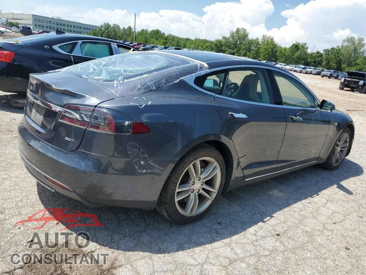 TESLA MODEL S 2015 - 5YJSA1H20FFP71540