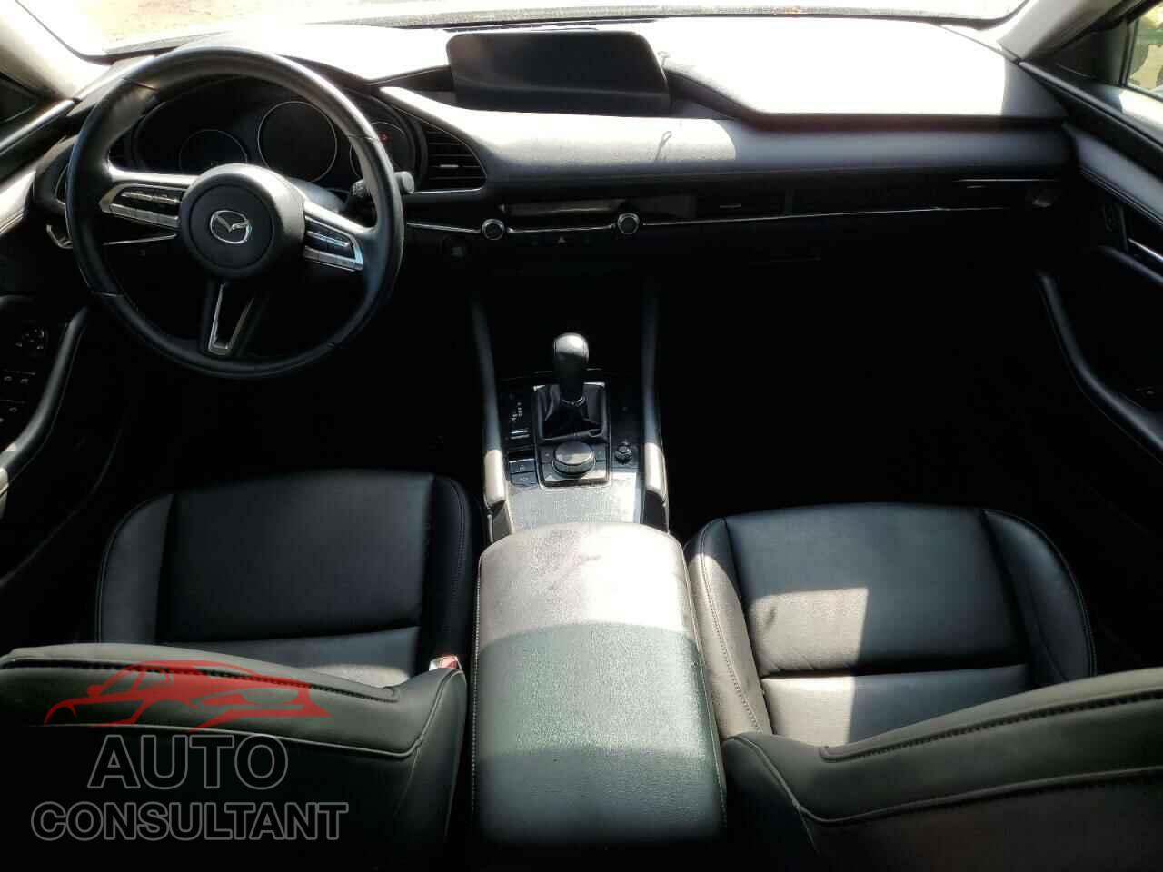 MAZDA 3 2019 - JM1BPBAM9K1120216