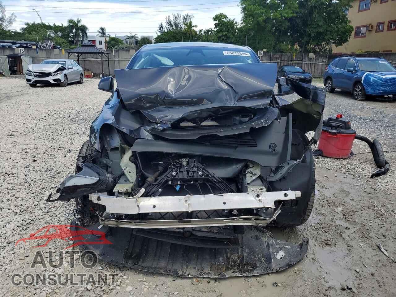 TESLA MODEL Y 2025 - 7SAYGDED8SF231737