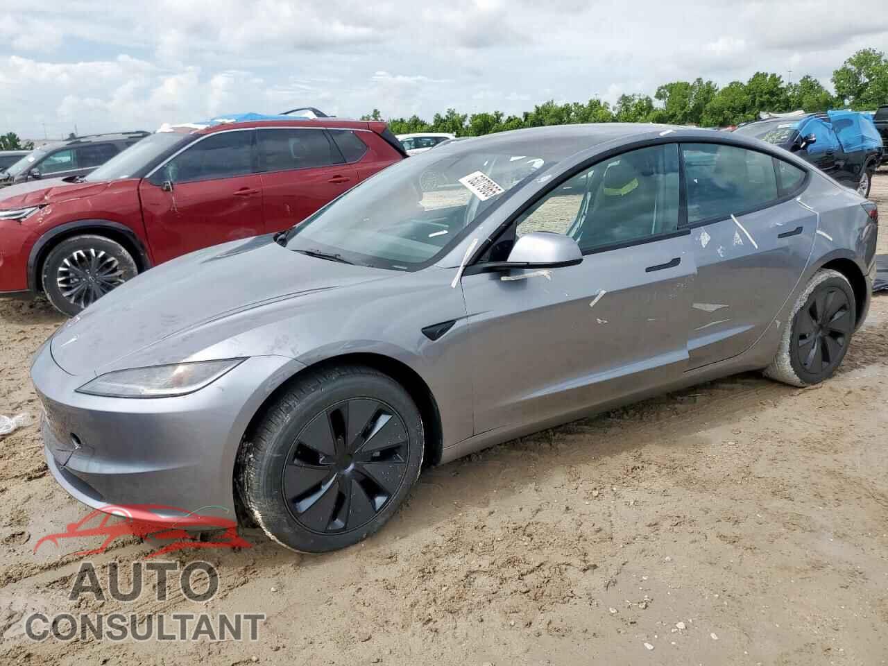 TESLA MODEL 3 2025 - 5YJ3E1EAXSF994019