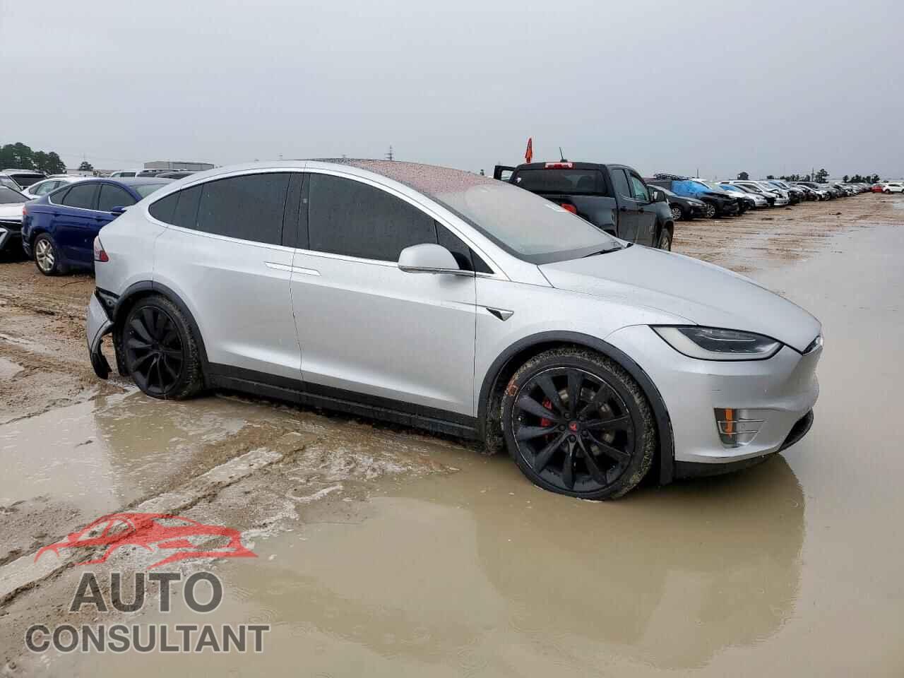 TESLA MODEL X 2017 - 5YJXCDE46HF045188