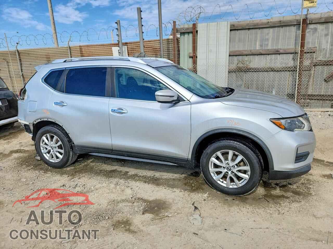 NISSAN ROGUE 2017 - KNMAT2MT6HP537888