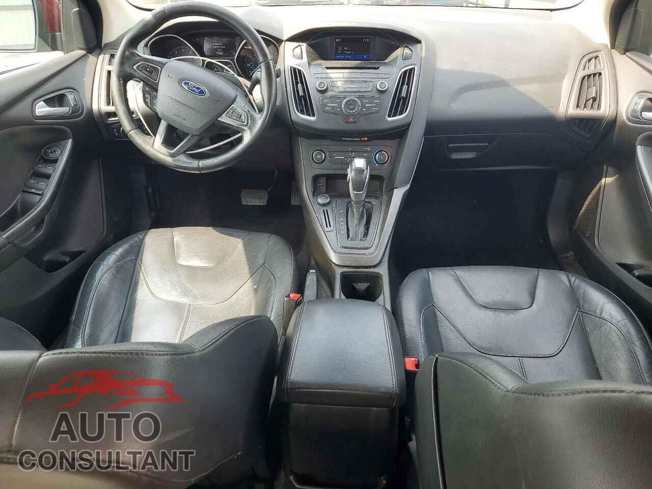 FORD FOCUS 2016 - 1FADP3F2XGL302403