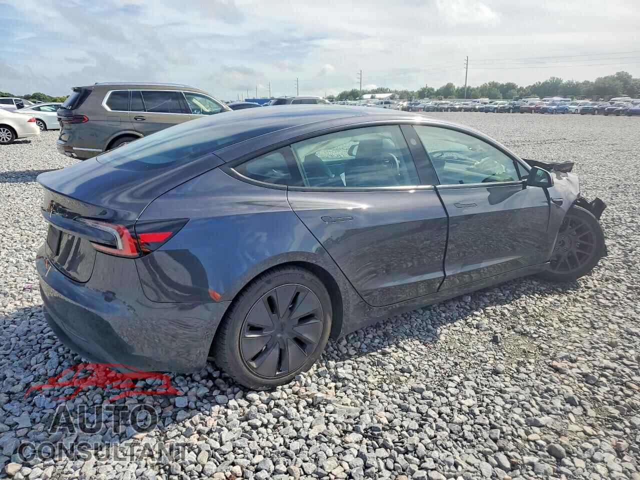 TESLA MODEL 3 2025 - 5YJ3E1EA4SF936018