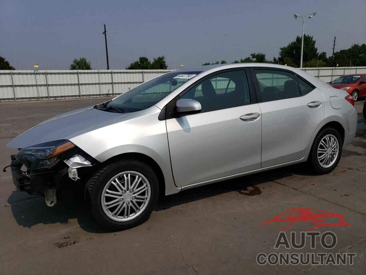 TOYOTA COROLLA 2018 - 5YFBURHE7JP754439