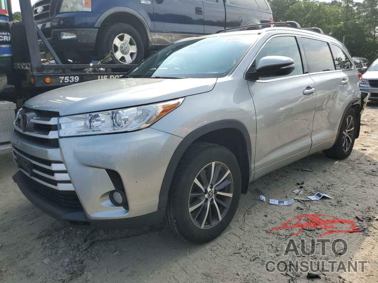 TOYOTA HIGHLANDER 2018 - 5TDJZRFH9JS543910