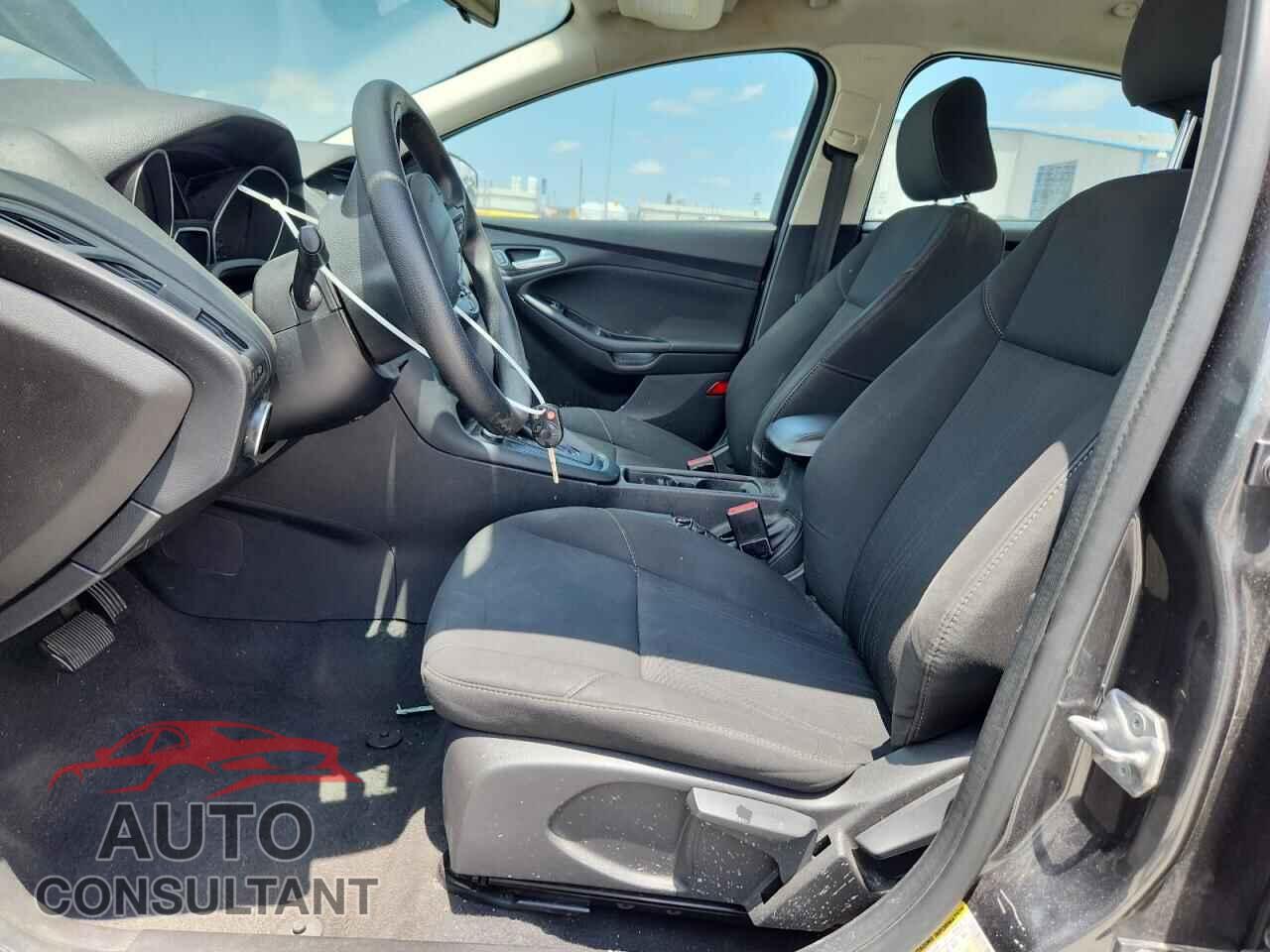 FORD FOCUS 2016 - 1FADP3F23GL404660