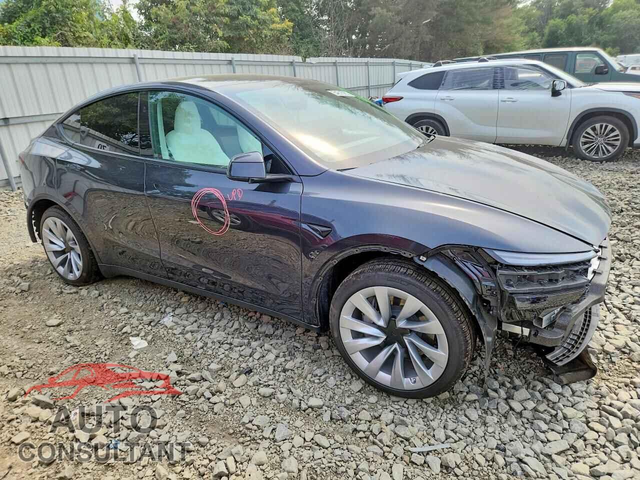 TESLA MODEL Y 2026 - 7SAYGDED7TF434040
