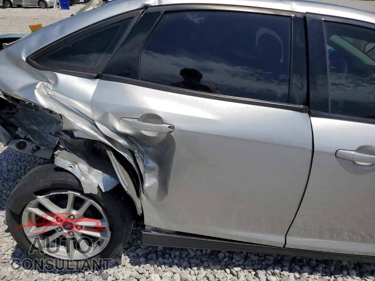 FORD FOCUS 2017 - 1FADP3F20HL300340