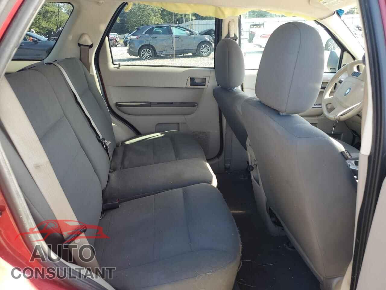 FORD ESCAPE 2009 - 1FMCU02759KC80264