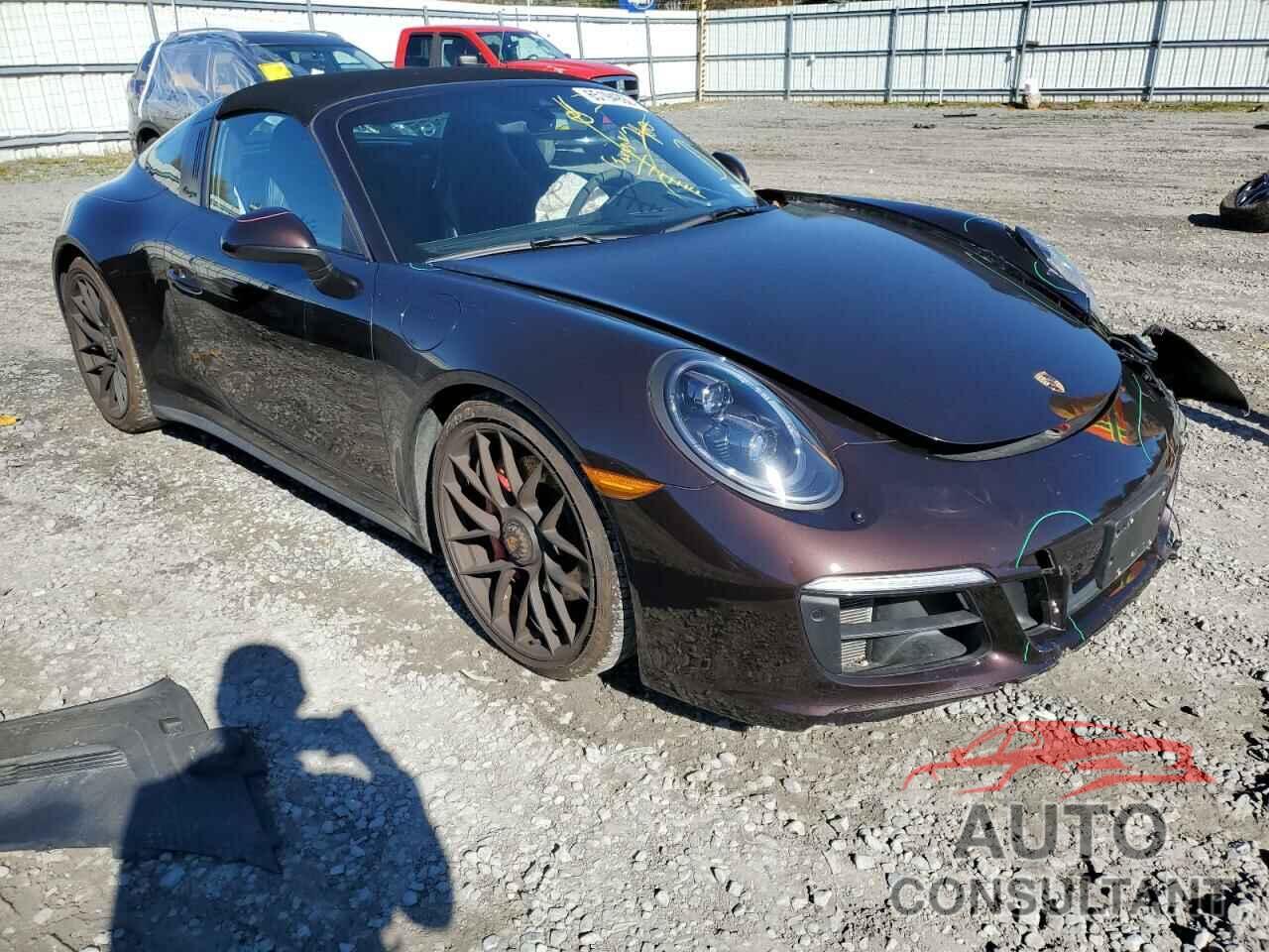 PORSCHE 911 2017 - WP0BB2A91HS137055