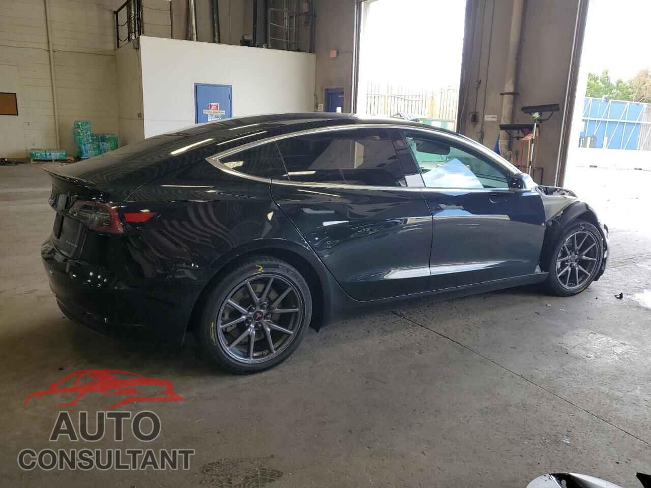 TESLA MODEL 3 2019 - 5YJ3E1EB9KF209188