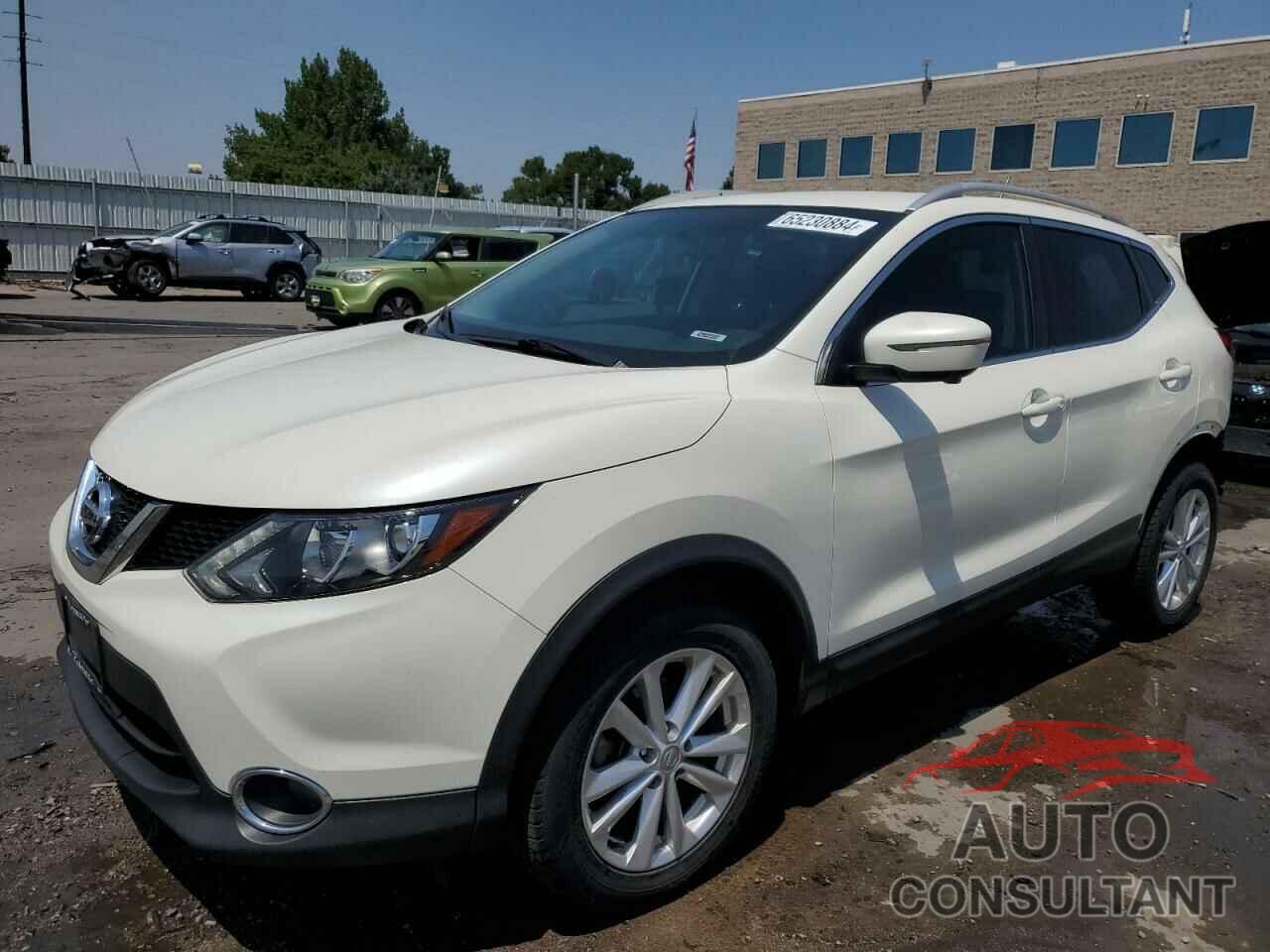 NISSAN ROGUE 2017 - JN1BJ1CR3HW136219