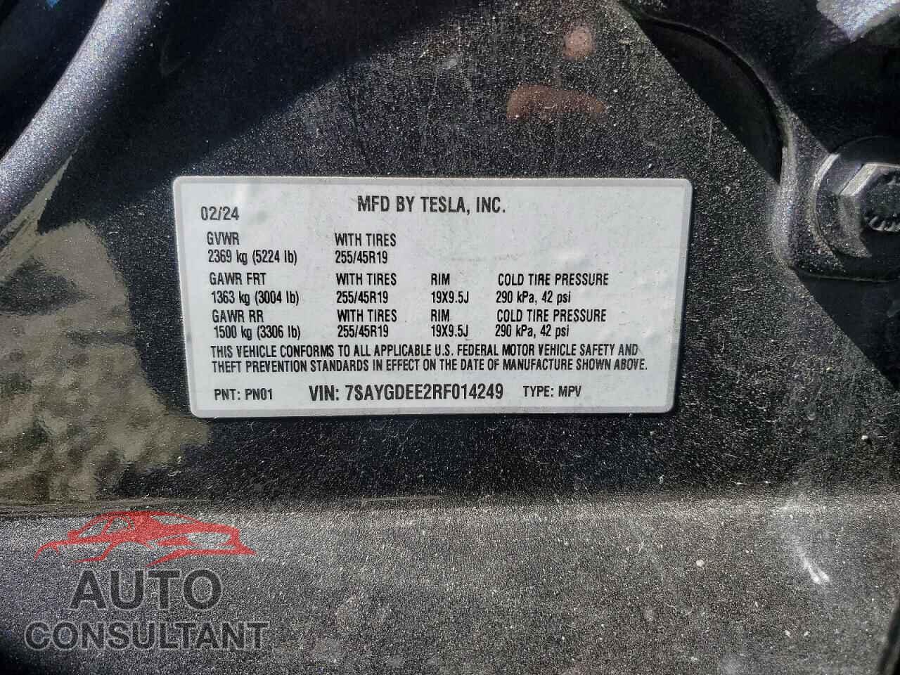 TESLA MODEL Y 2024 - 7SAYGDEE2RF014249