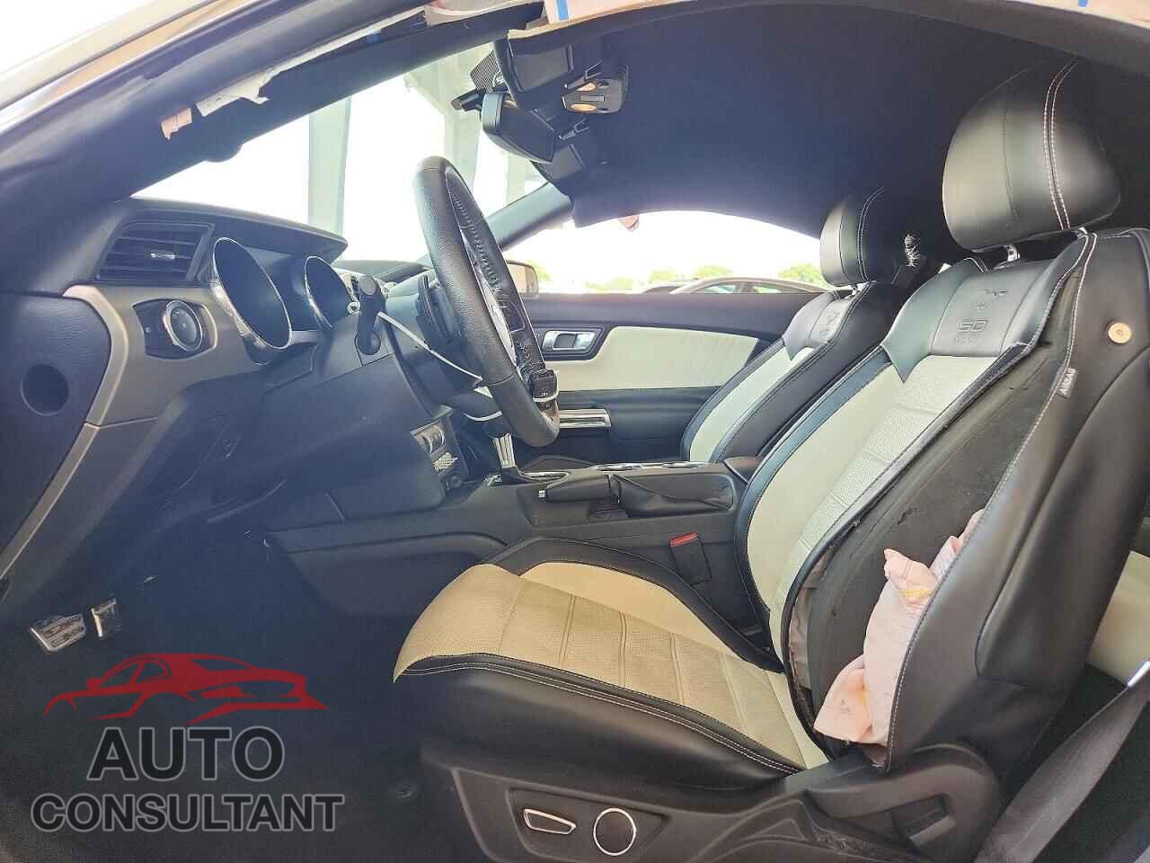 FORD MUSTANG 2015 - 1FA6P8RF2F5500948