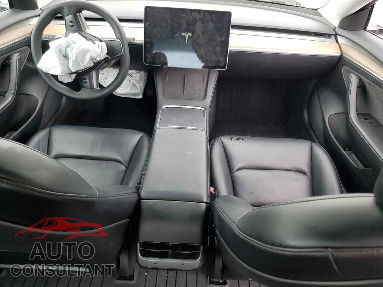 TESLA MODEL 3 2021 - 5YJ3E1EB2MF079855