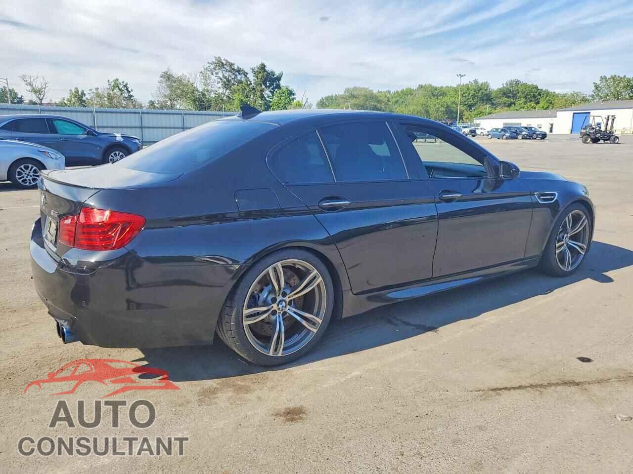 BMW M5 2014 - WBSFV9C58ED097724