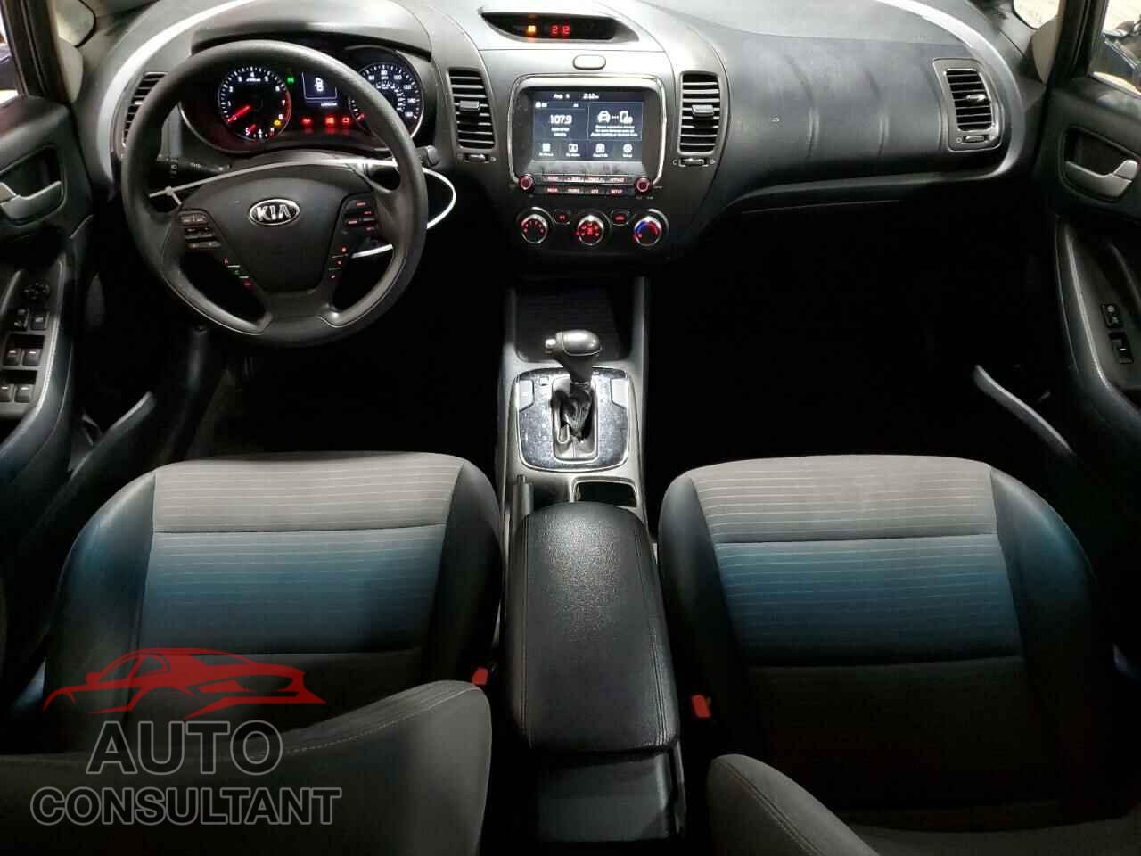 KIA FORTE 2018 - 3KPFL4A74JE164302
