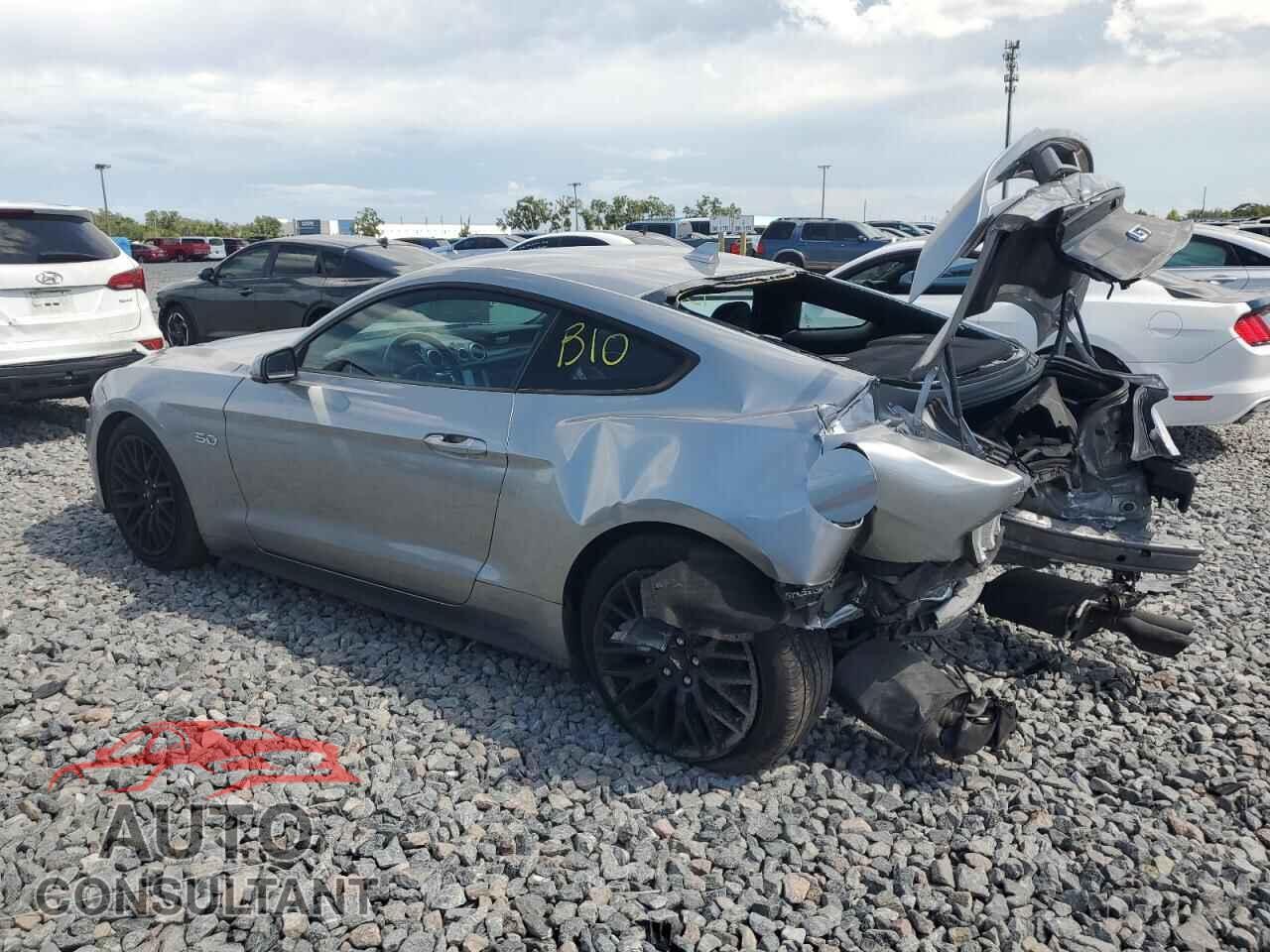 FORD MUSTANG 2021 - 1FA6P8CF5M5118631