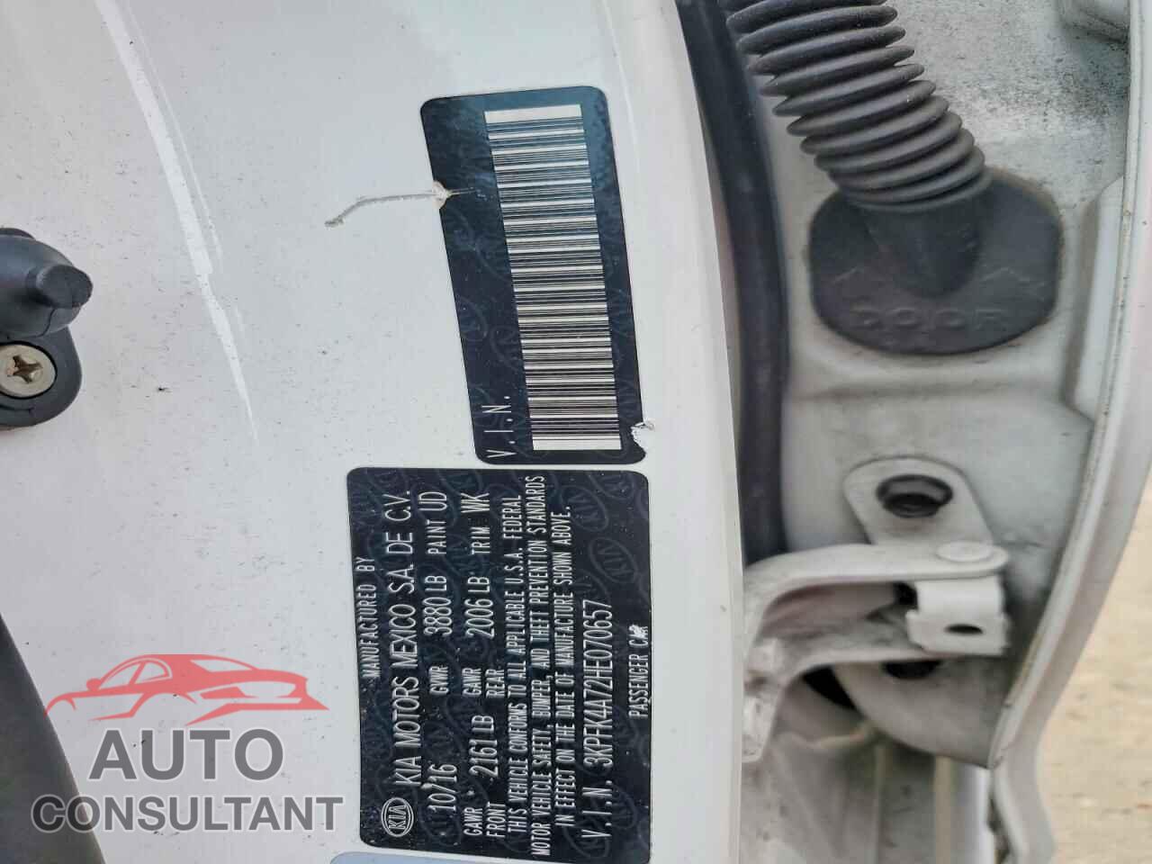 KIA FORTE 2017 - 3KPFK4A72HE070657