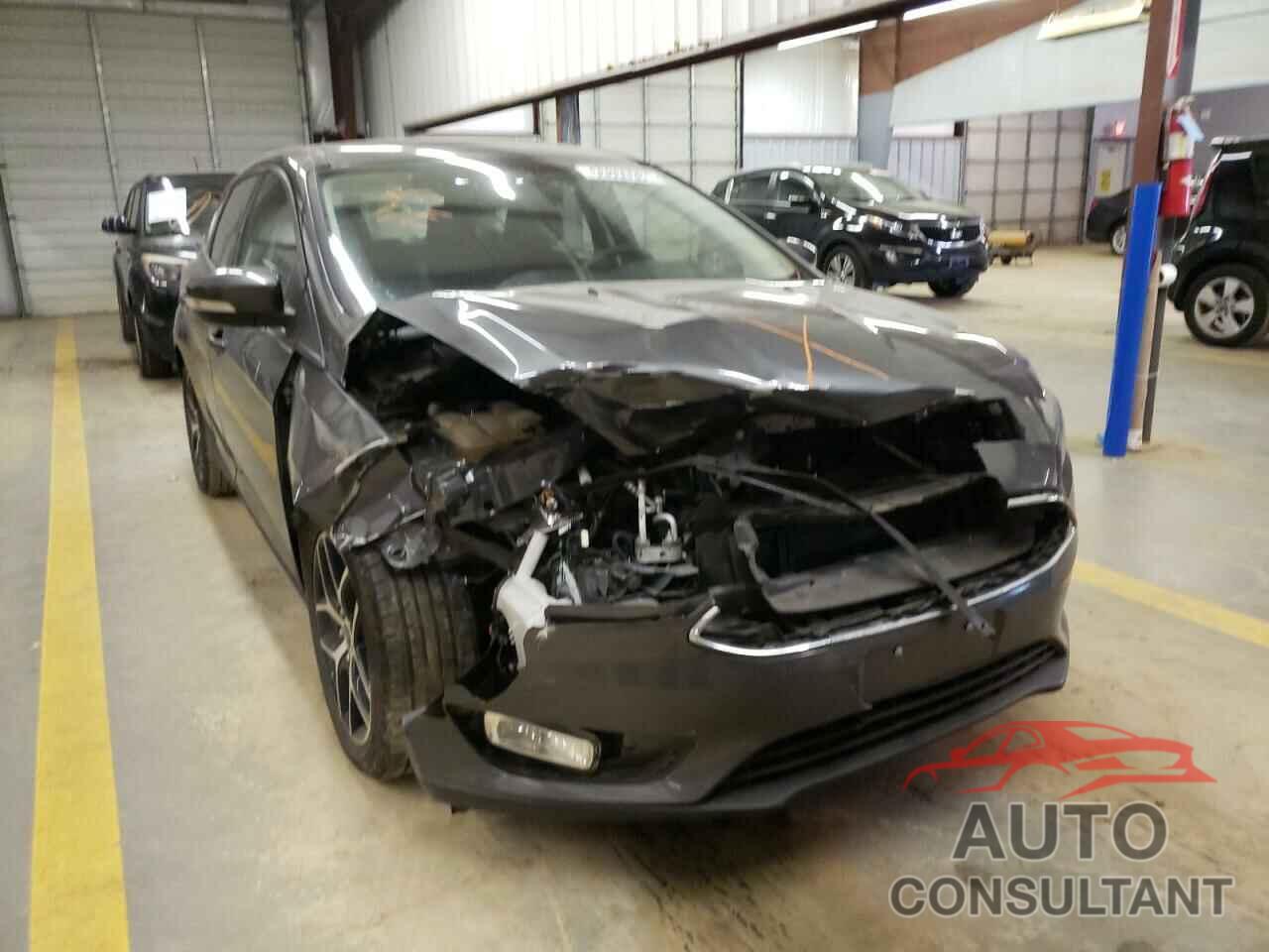 FORD FOCUS 2018 - 1FADP3M29JL264995