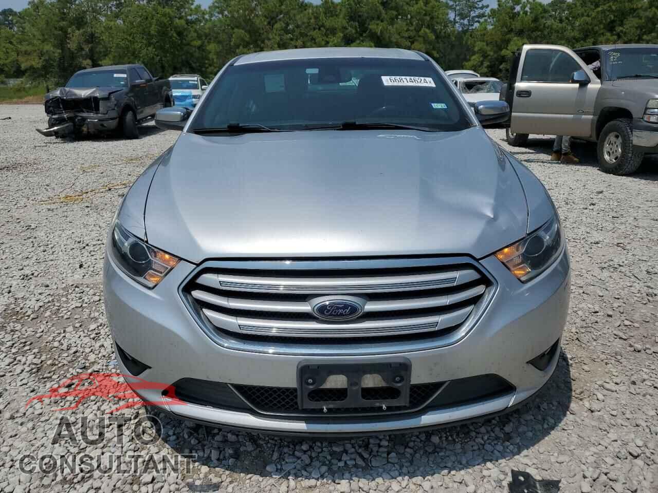 FORD TAURUS 2017 - 1FAHP2F87HG104324