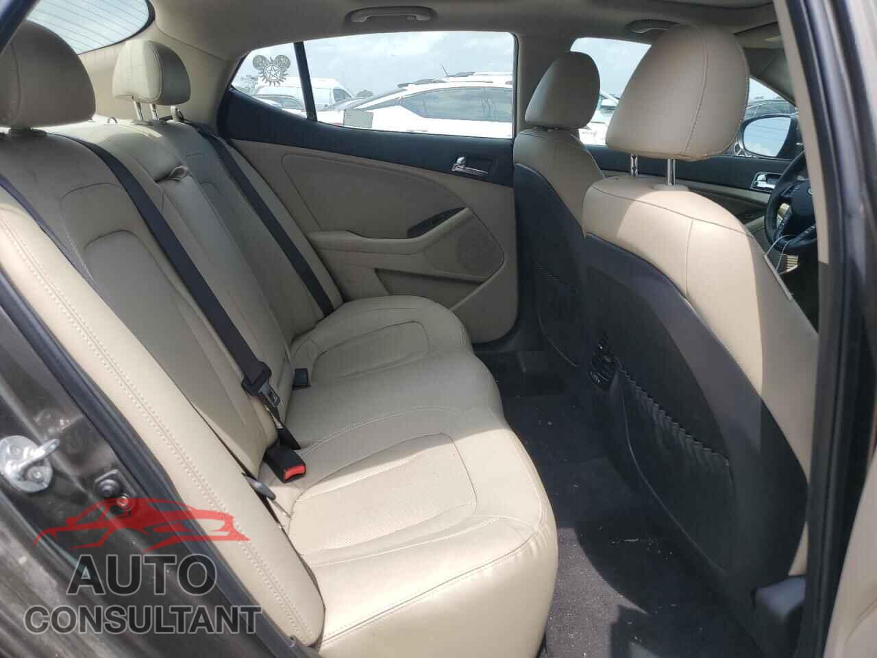 KIA OPTIMA 2011 - KNAGN4A77B5121968