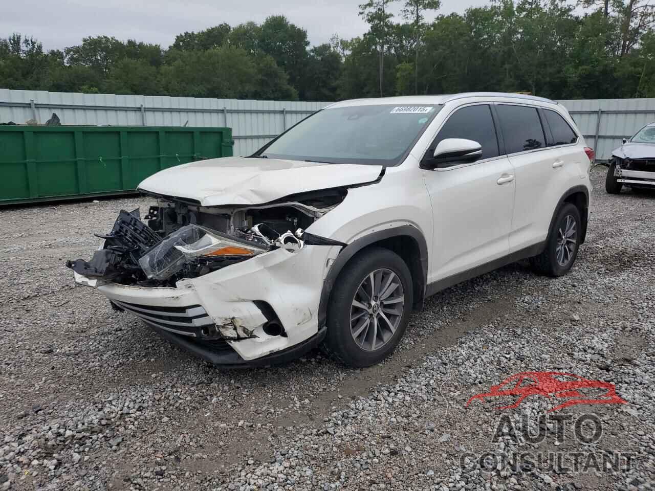 TOYOTA HIGHLANDER 2019 - 5TDJZRFH8KS595210