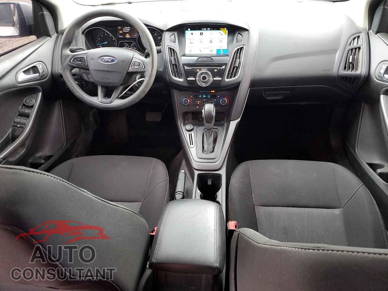 FORD FOCUS 2017 - 1FADP3H25HL296198