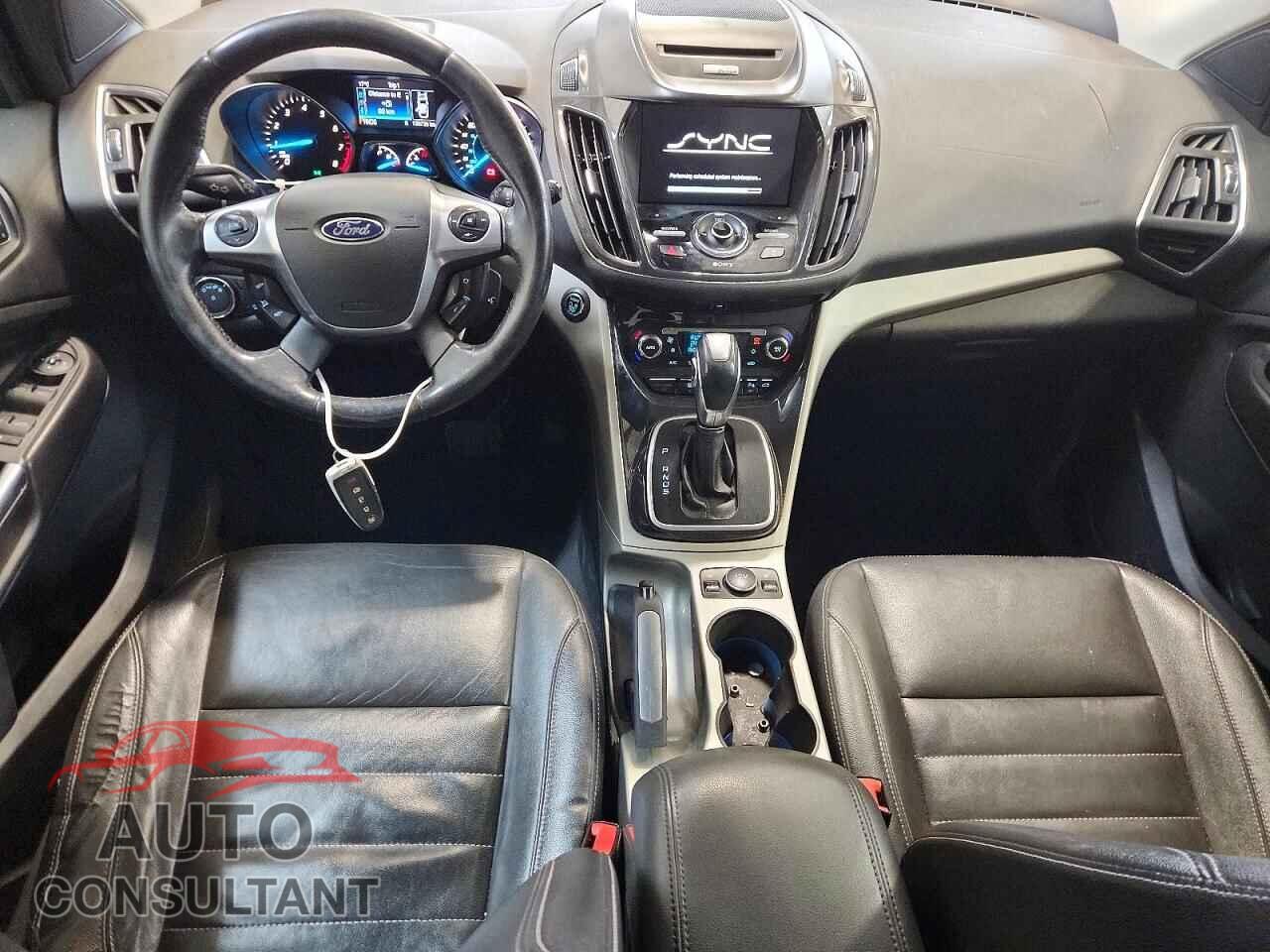 FORD ESCAPE 2013 - 1FMCU9H96DUD60389