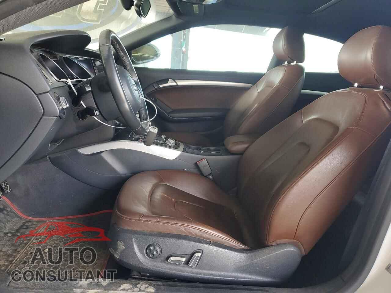 AUDI A5 2013 - WAULFAFR0DA026120