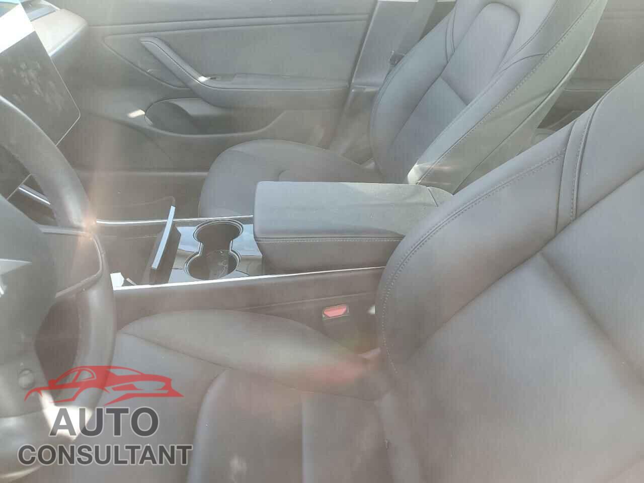 TESLA MODEL 3 2018 - 5YJ3E1EA9JF172830