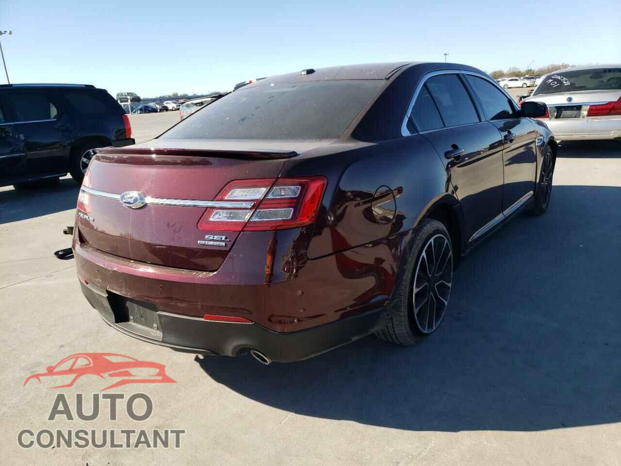 FORD TAURUS 2018 - 1FAHP2E86JG142294