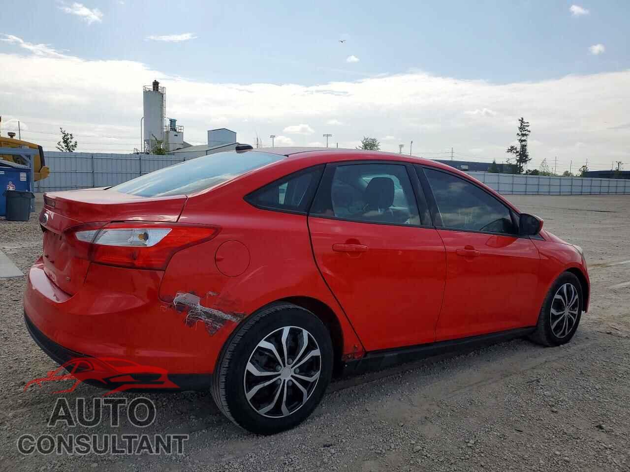 FORD FOCUS 2012 - 1FAHP3F20CL225570