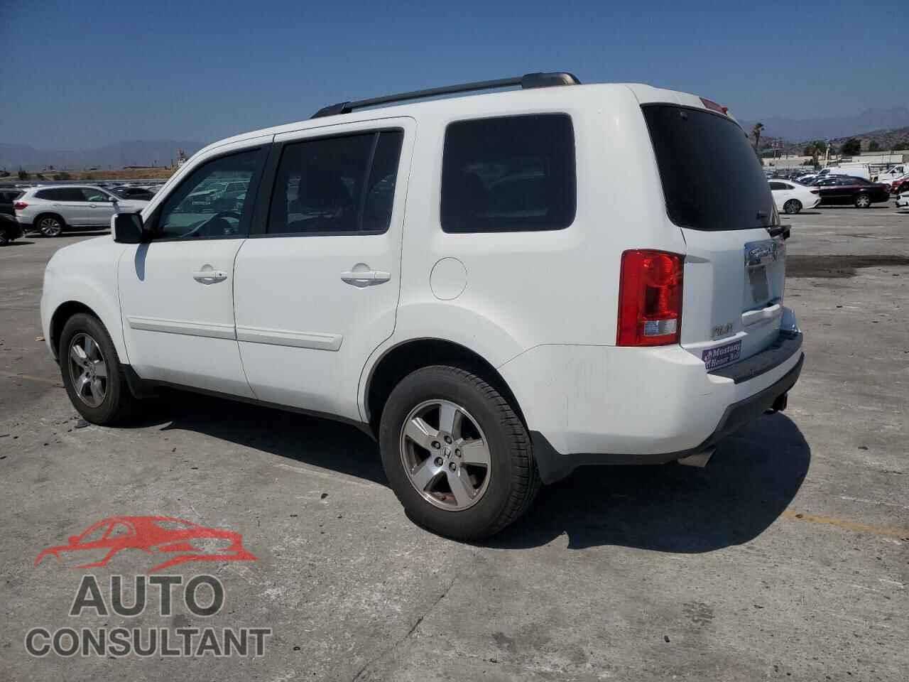 HONDA PILOT 2011 - 5FNYF3H47BB015271