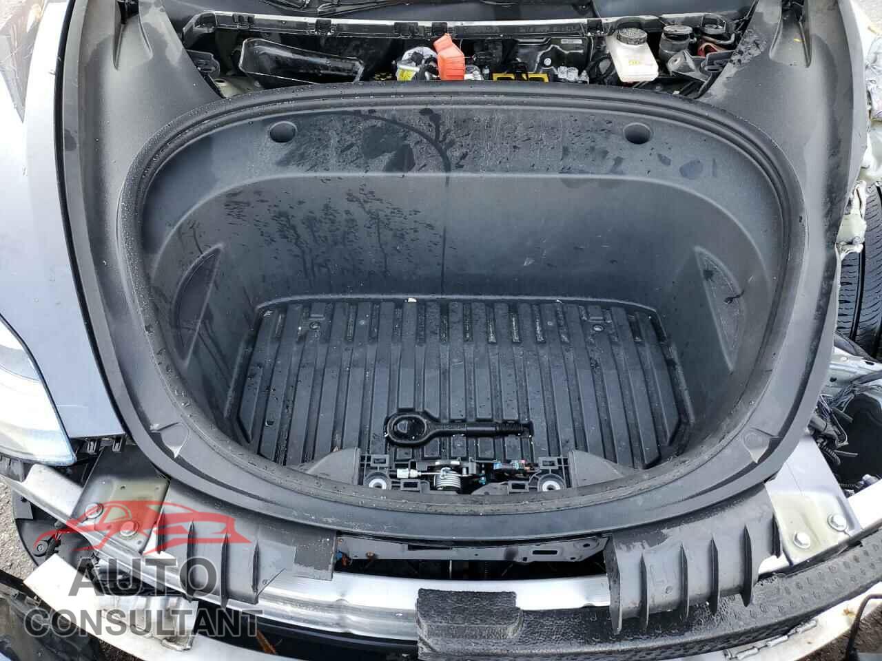 TESLA MODEL 3 2021 - 5YJ3E1EA2MF094573