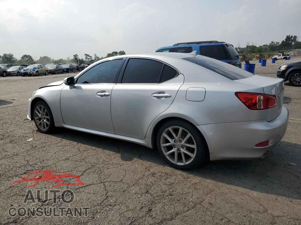 LEXUS IS 2012 - JTHCF5C22C5057540