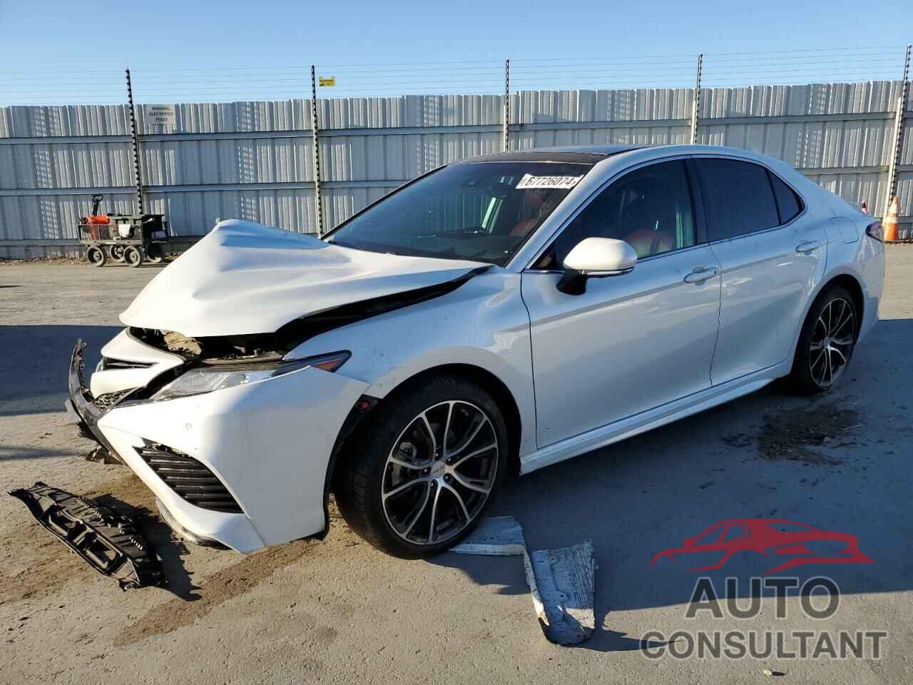 TOYOTA CAMRY 2018 - 4T1B61HK9JU079547