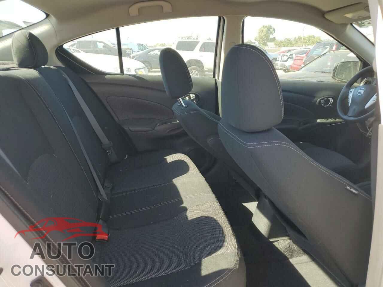 NISSAN VERSA 2017 - 3N1CN7AP7HL807782