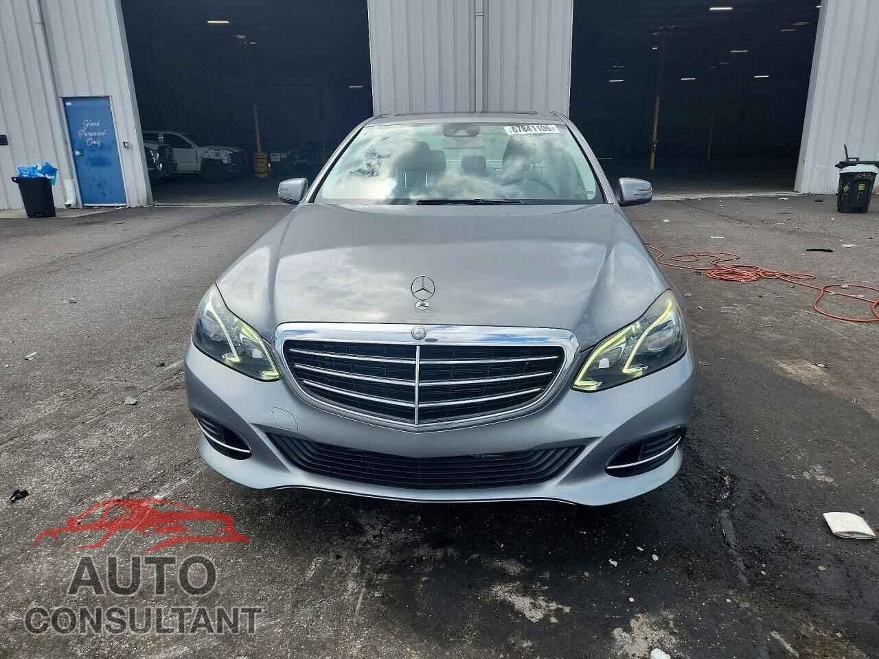 MERCEDES-BENZ E-CLASS 2014 - WDDHF5KB0EA813410